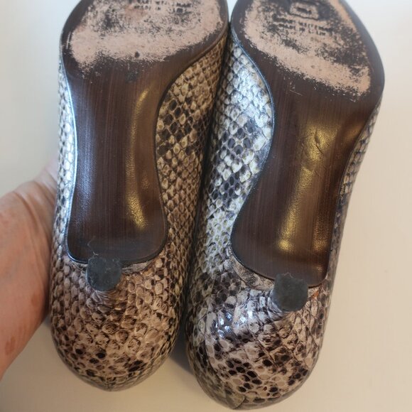Womens Stuart Weitzman Taupe Brown Python Snakeskin Leather Kitten Heels 6 * - Picture 7 of 7
